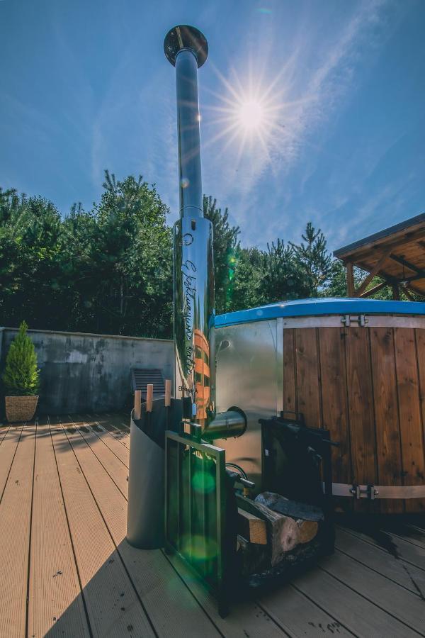 فندق Glamping Pod Gwiazdami Pietrusza Wola المظهر الخارجي الصورة