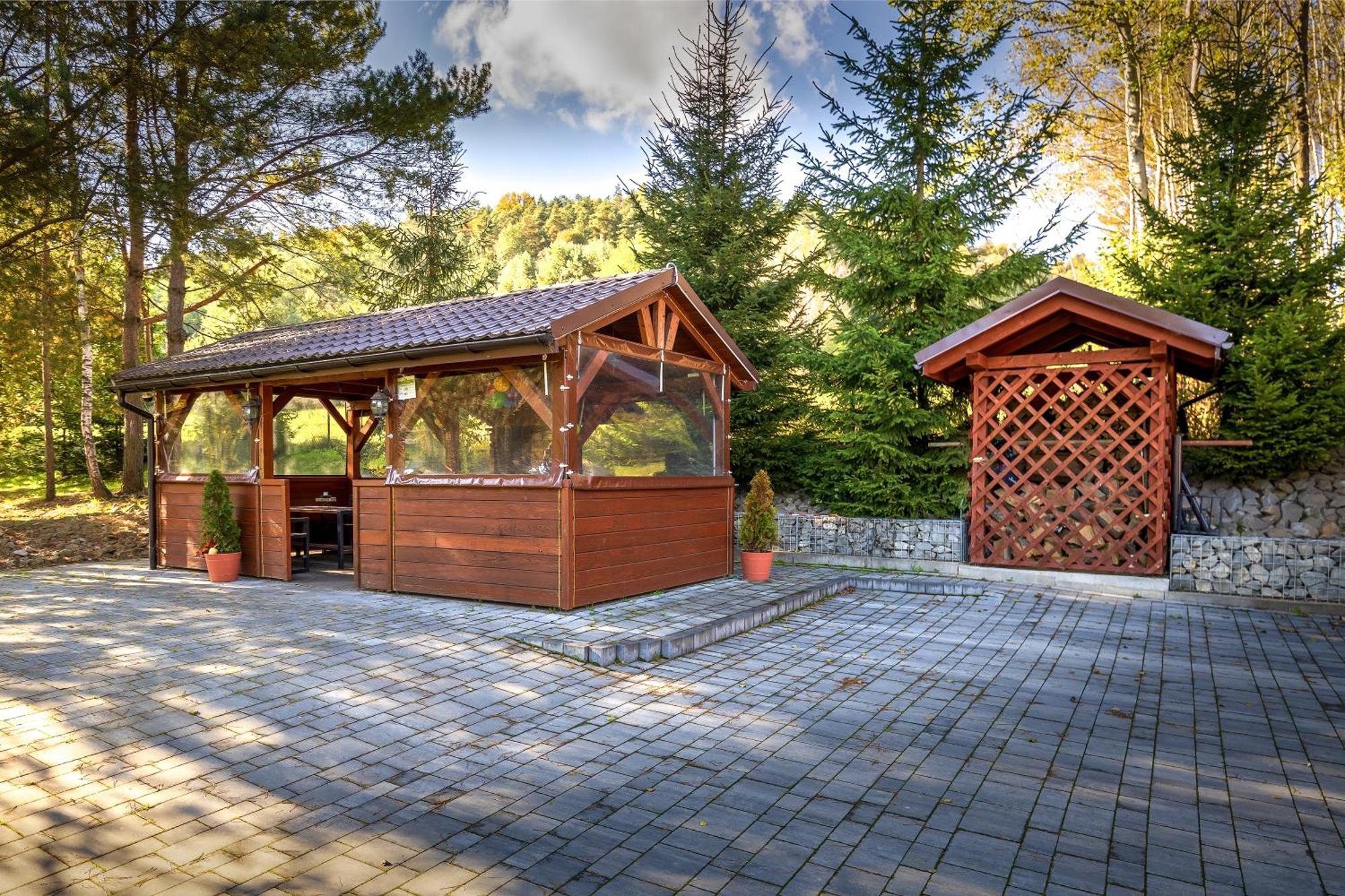 فندق Glamping Pod Gwiazdami Pietrusza Wola المظهر الخارجي الصورة