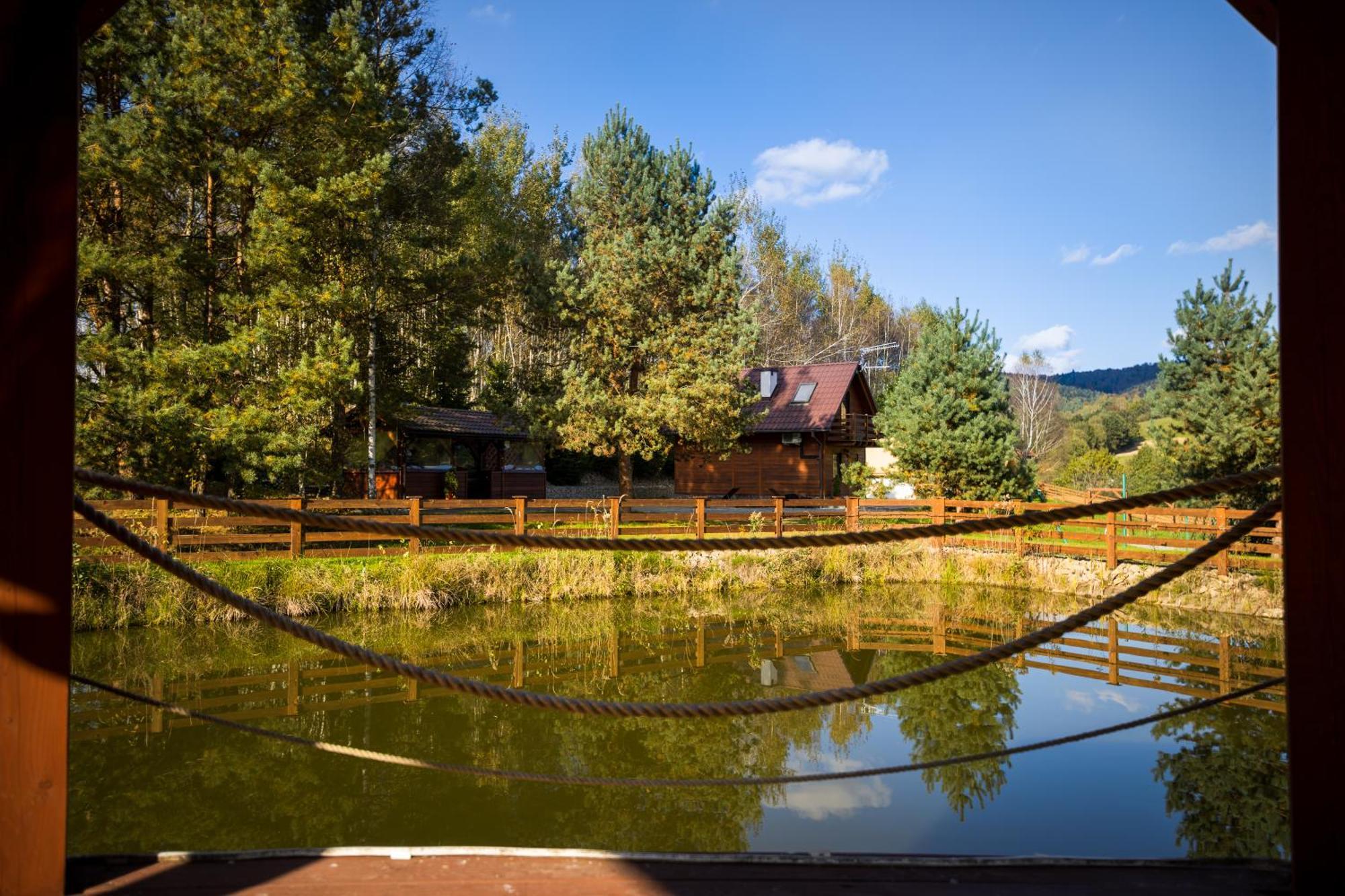فندق Glamping Pod Gwiazdami Pietrusza Wola المظهر الخارجي الصورة